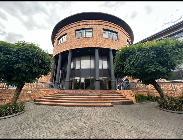 1,385M² OFFICE TO LET IN RIVONIA